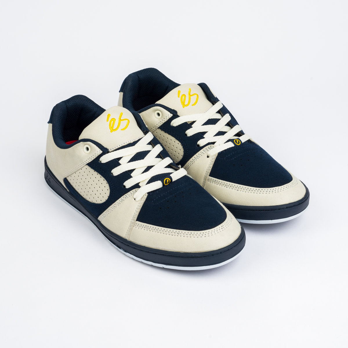 eŚ Accel Slim Shoes