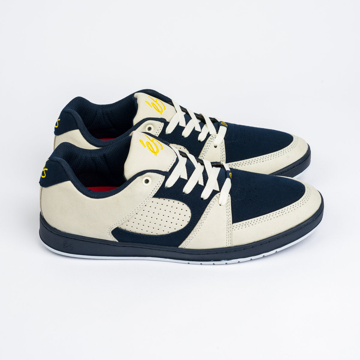eŚ Accel Slim Shoes
