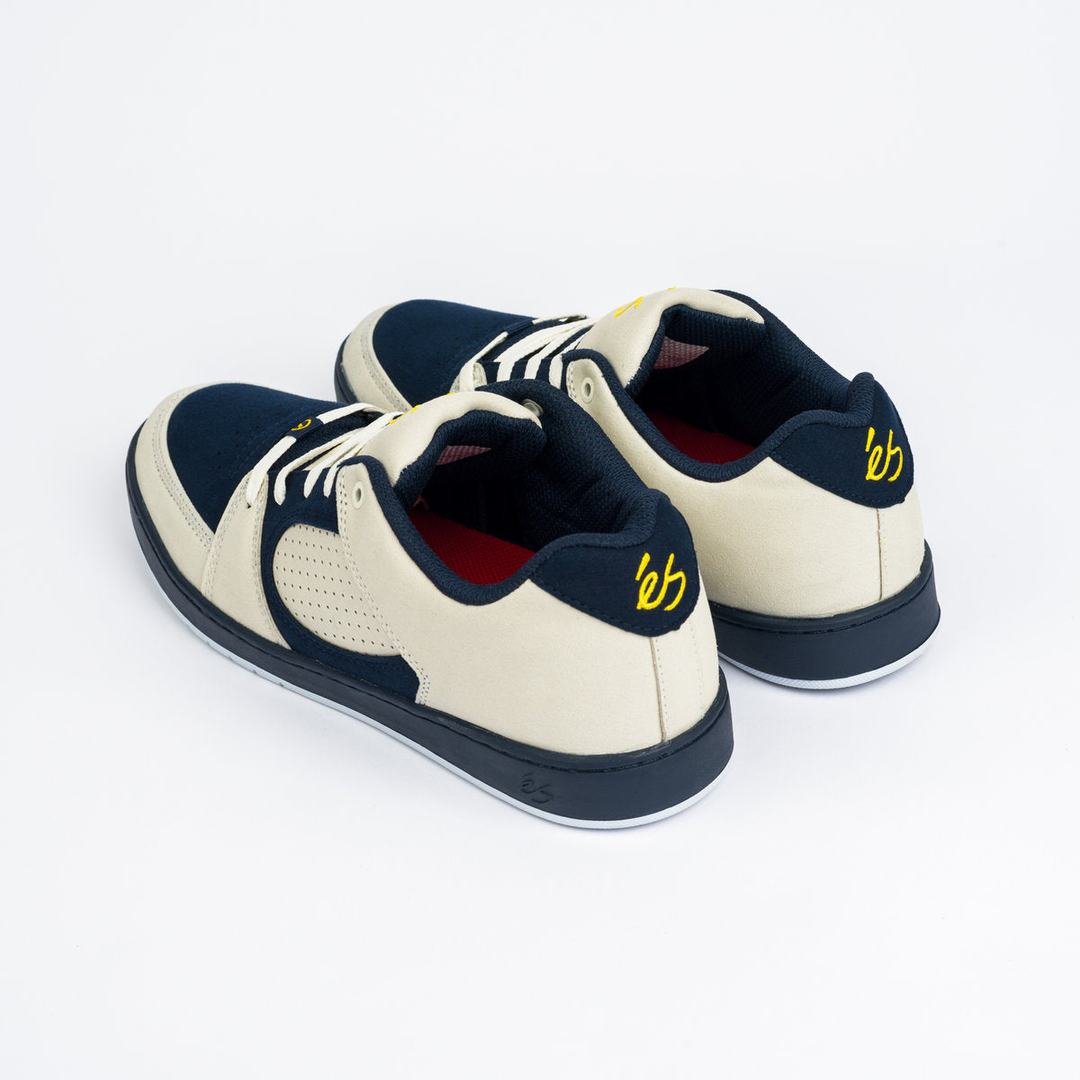 eŚ Accel Slim Shoes