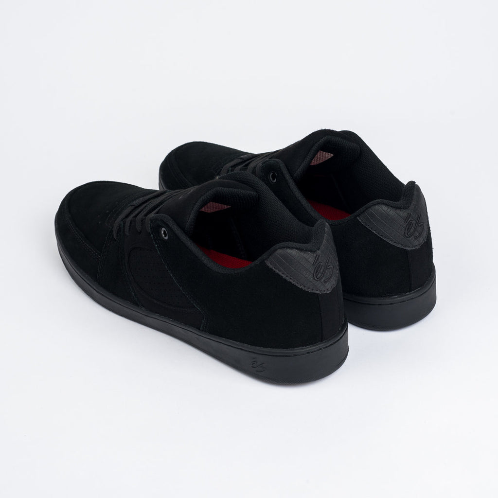 eŚ Accel Slim Shoes